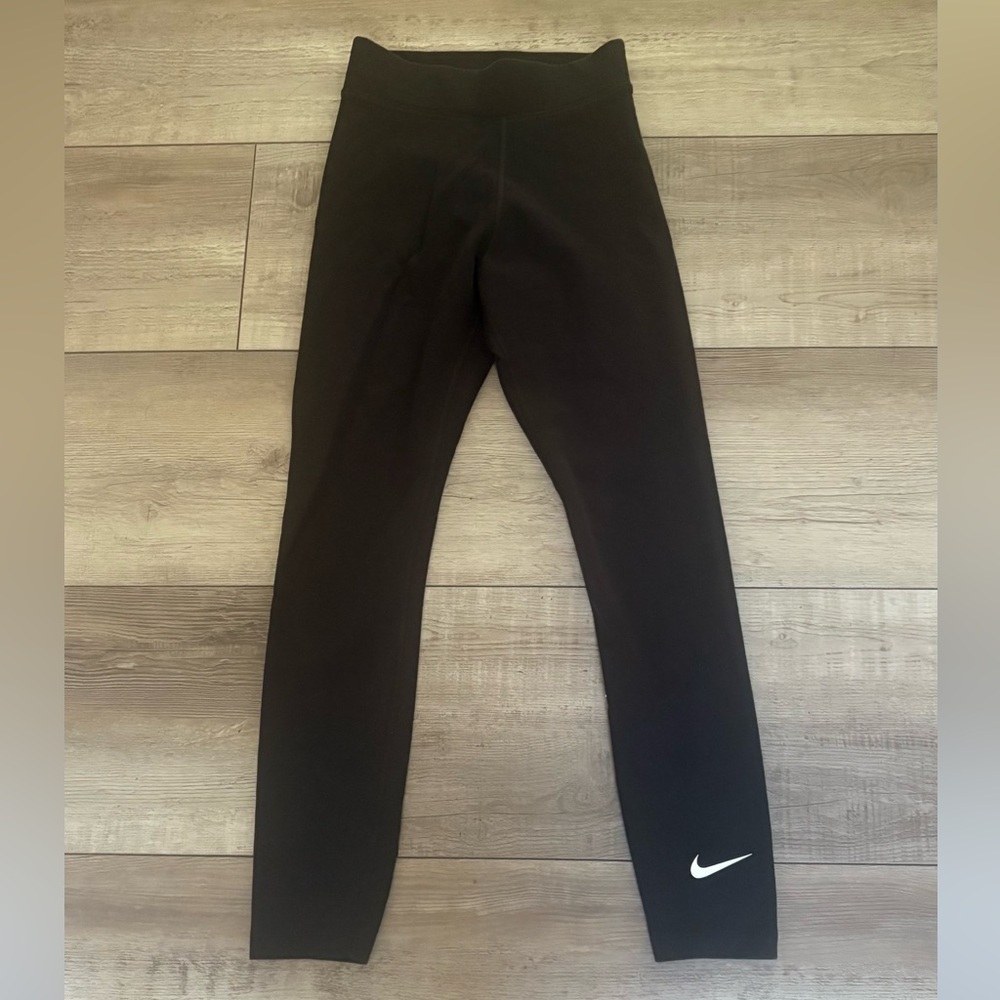 Nike Woman’s Black Leggings